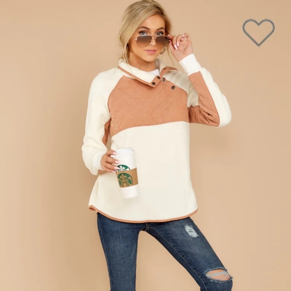 Abercrombie & Fitch Quilted Sherpa Pullover Sweatshirt - Picture 6 of 12